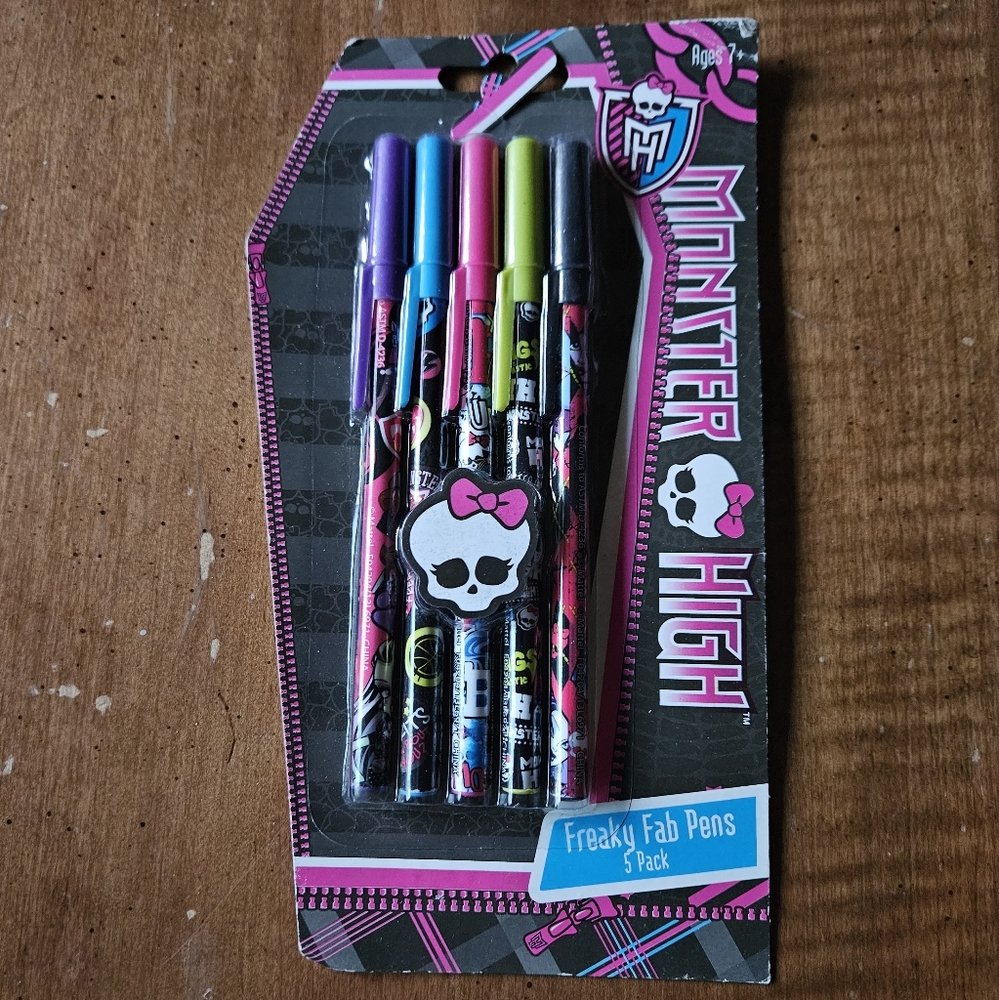 🍸2013 Monster High Freaky Fab pens